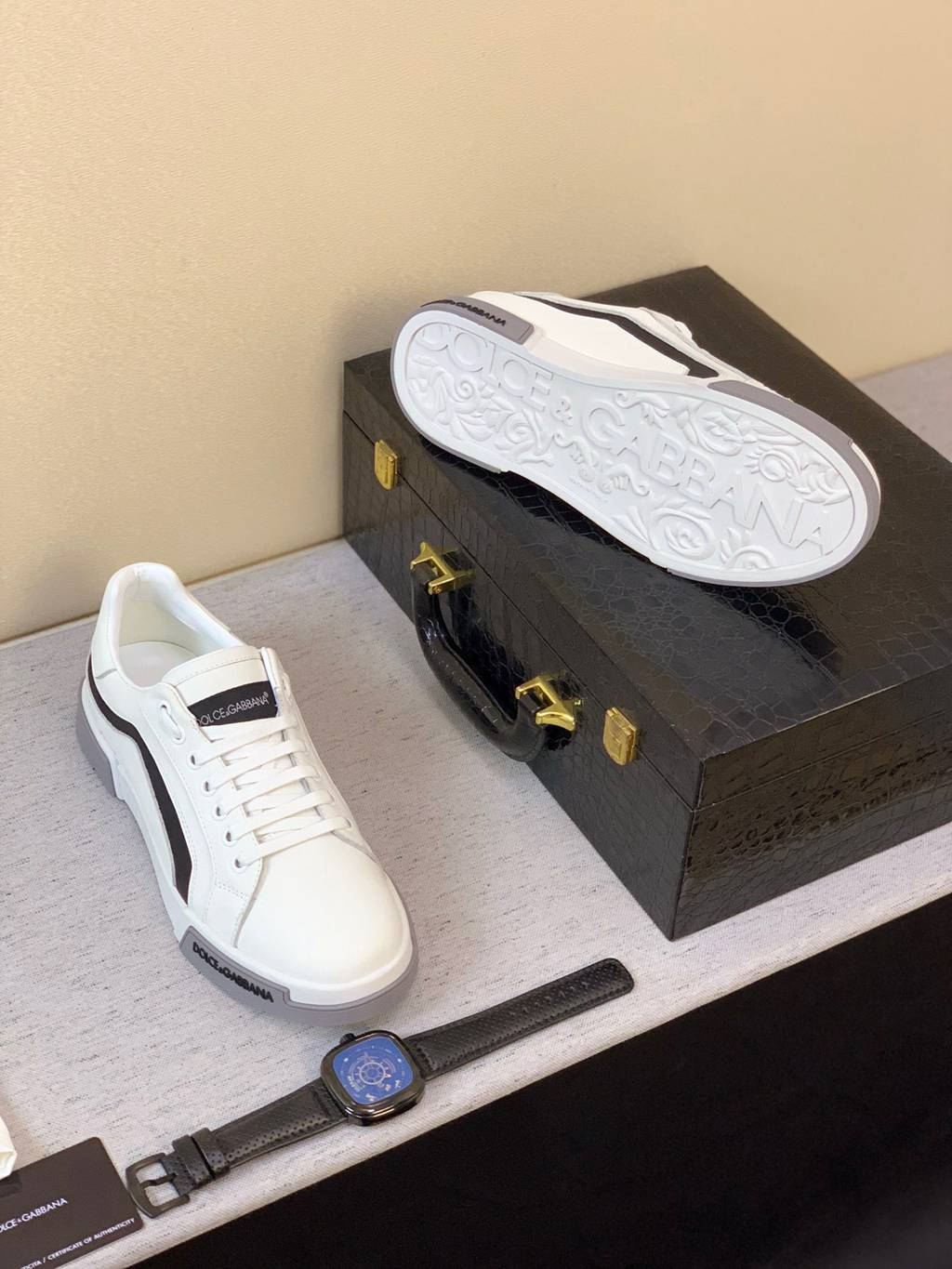 D*G sneaker